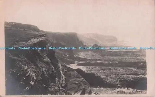 R695301 Cornwall. Bude. Blick auf das Meer. Felsen. 1915