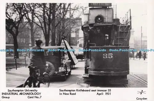 R697209 Southampton Messerbrett Sitz Straßenbahnwagen 35 in New Road. Southampton Universi