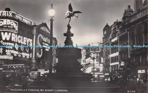 R699868 London. Piccadilly Circus bei Nacht. A. V. Fry. RP