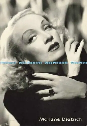 D153313 Marlene Dietrich. Garami