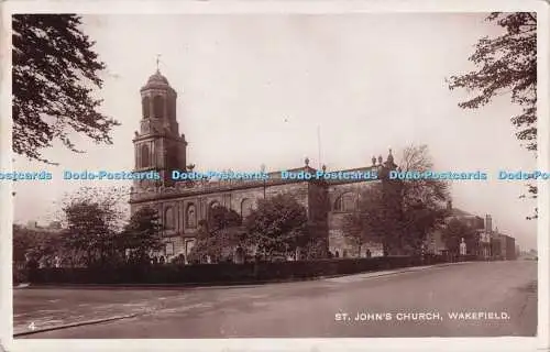 R714107 Wakefield. Johanneskirche. RP. Postkarte