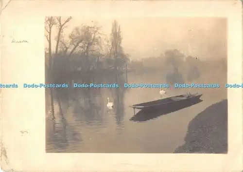 D001555 unbekannter Ort. Schwäne und Boot. Nach Charles Job. Walter Scott. 1939
