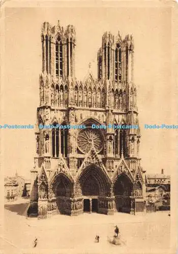 D000770 Reims. Marne. La cathedrale. Yvon