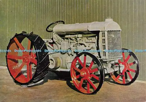 D001093 Bicton Countryside Museum. Fordson Traktor. 1917. W. Chudley. Nr 461