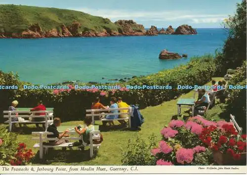 D005254 The Peastacks and Jerbourg Point. Von Moulin Huet. Guernsey. C.I. John