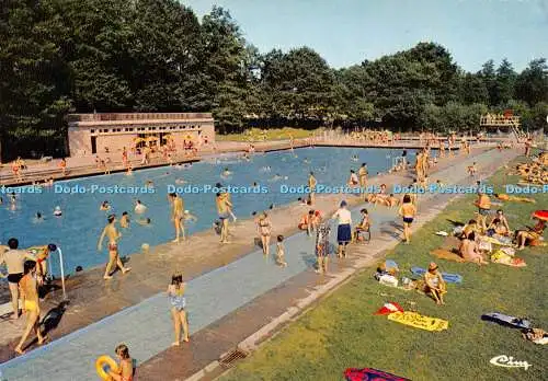D010318 Egletons. Correze. Piscine. Cimcrome