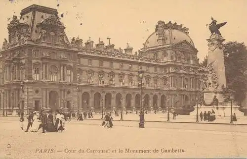 PC52310 Paris. Cour du Carrousel et le Monument de Gambetta. 1910