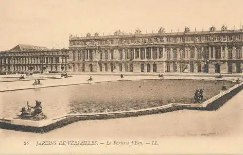 PC54777 Jardins de Versailles. Le Parterre d Eau. LL. Nr 24