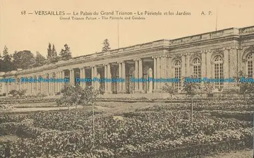 R028628 Versailles. Grand Trianon Palace. Der Peristil und die Gärten. A. Papeghin