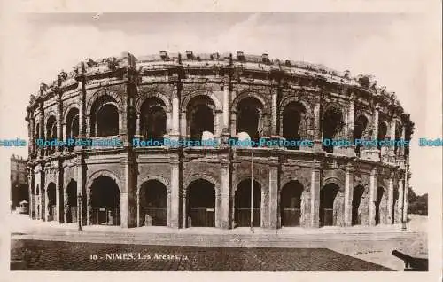 R011194 Nimes. Les Arenes. Levy et Neurdein Reunis