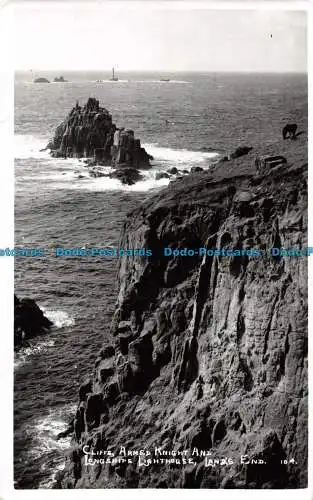 R096258 Cliffs. Bewaffneter Ritter und Langschiffe Leuchtturm. Lands End. 1950