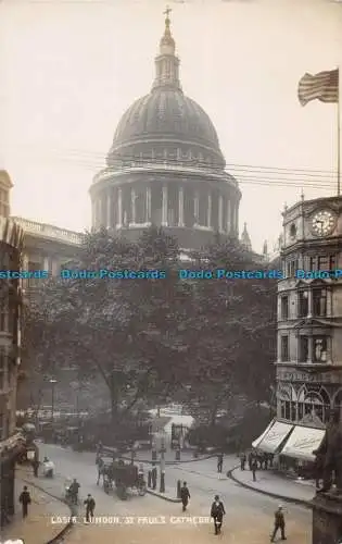 R096674 London. St. Pauls Cathedral. Photochrom. RP