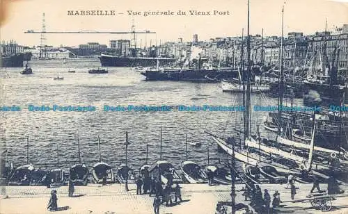 R101353 Marseille. Vue generale du Vieux Port