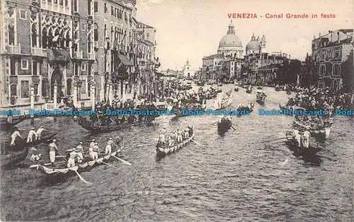 R101625 Venezia. Canal Grande in festa