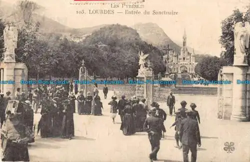 R101669 Les Pyrenees. Lourdes. Entree du Sanctuaire