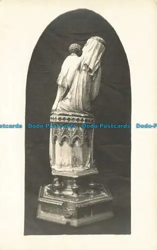 R635009 Statue einer Frau und eines Kindes. Avignon. Kuchen platzieren. Miesienski Freres