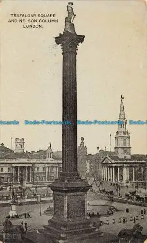 R635098 London. Trafalgar Square und Nelson Säule. Auto Photo Series