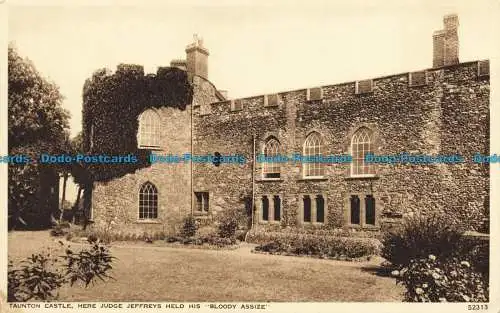 R636448 Taunton Castle. Hier hielt Richter Jeffreys seine blutige Größe. Photochrom