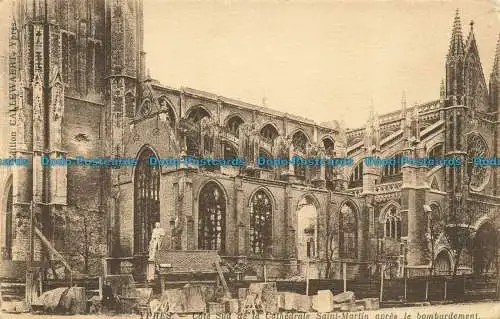 R638495 Ypern. Cote Sud de la Cathedrale Saint Martin Apres le Bombardment. Rufen Sie