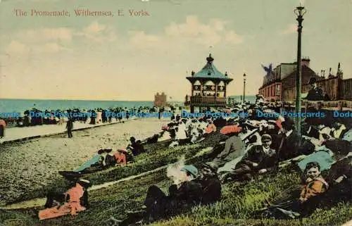 R639476 E. Yorks. Die Promenade. Withernsea