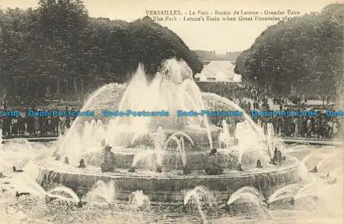 R639562 Versailles. Der Park. Latone-Becken, wenn große Brunnen spielen. Cosse