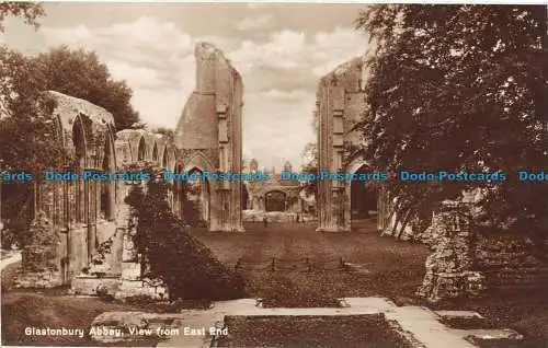 R156581 Glastonbury Abbey. Blick vom East End. RP