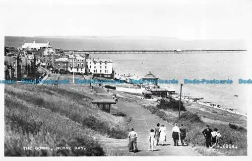 R156278 The Downs. Herne Bay. Valentinstag. Nr. H.6984. RP