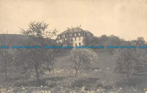 R156736 Alte Postkarte. Haus