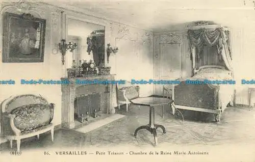 R661189 Versailles. Petit Trianon. Chambre de la Reine Marie Antoinette. E. Le D