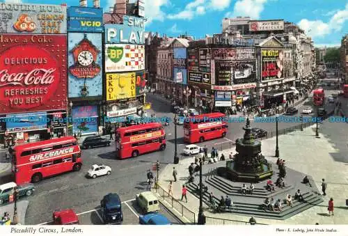 R662900 London. Piccadilly Circus. John Hinde. E. Ludwig