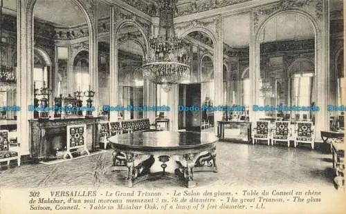 R661370 Versailles. Das große Trianon. Die Glaslimousine. Rat. Tisch in Malab