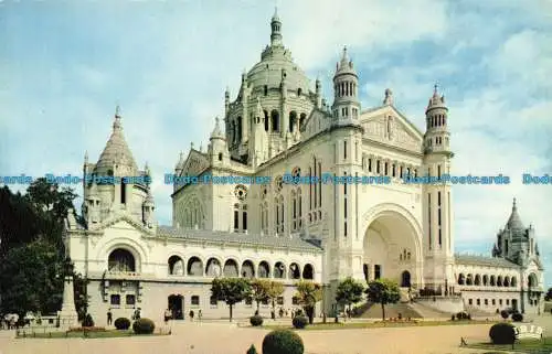 R661386 Lisieux. Vue Vers la Basilique. C. A. P. Mexichrome