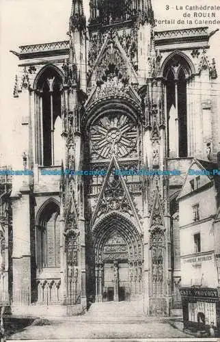 R664591 La Cathedrale de Rouen. Portail de la Calende. La Cigogne