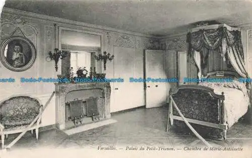 R666342 Versailles. Palais du Petit Trianon. Chambre de Marie Antoinette. Edia