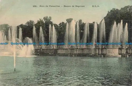 R667287 Parc de Versailles. Bassin de Neptune. E.L.D. 1911