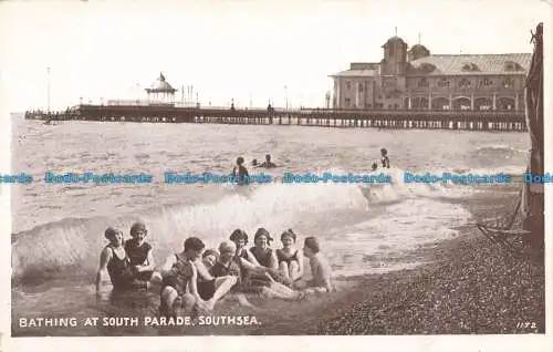 R666146 Southsea. Baden bei der Südparade. J. Welch