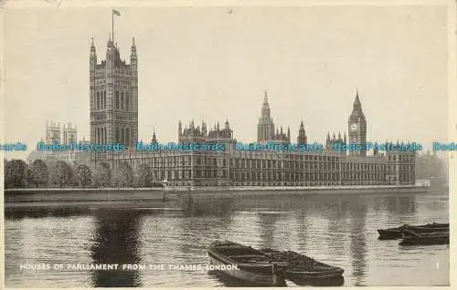 R000057 Houses of Parliament von der Themse. London. 1948