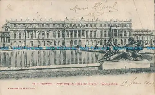 R072938 Versailles. Avant Corps du Palais sur le Parc. Parterre d Eau. P. Helmli