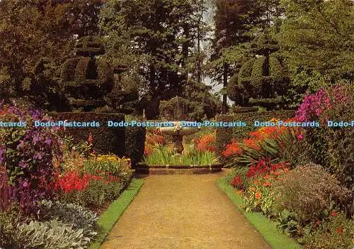 D011970 Nymans Garden. Handkreuzung West Sussex. Der Sommer. Rand. The Earl of Ro