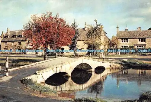 D030844 Bourton auf dem Wasser. Gloucestershire. Dixon