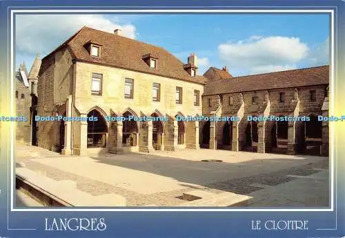 D033653 Langres. Le Cloitre. 52200 Haute Marne. Cloitre de la cathedrale Saint M