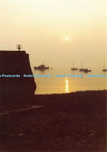 D036419 Sonnenaufgang über Clovelly Harbour. J. Arthur Dixon. D. R. G. John Pallent