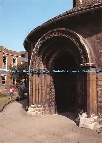 D039112 Cambridge. Die runde Kirche. Haupteingang. Dona Haycraft. Runde Kirche