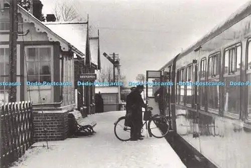 D038381 Ein Zug für Melton Constable in Guestwick. Joanes Publications. 1959