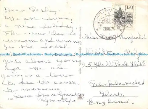 D043991 Mädchen mit weißem Schal um den Kopf. C. Z. P. Primorski Tisk. Postkarte