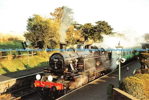 D044266 Neu restaurierter Ivatt Tank. 2. M.T.Nr. 41312. Am Bahnhof Ropley auf der