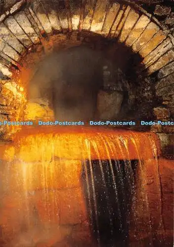 D046583 Badewanne. Das römische Bad. Der Überlauf aus der heißen Quelle durch ein römisches A