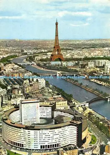 D046860 Couleurs et Lumiere De France. En Survolant Paris. La Maison de la Radio