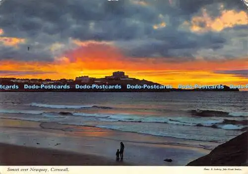 D047221 Sonnenuntergang über Newquay Cornwall. Foto E. Ludwig John Hinde Studios. 2DC509