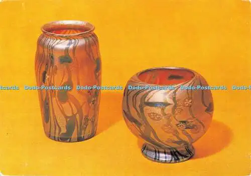 D047309 und Vase irisierendes Lieblingsglas. Entworfen von Louis C. Tiffany. Amerika